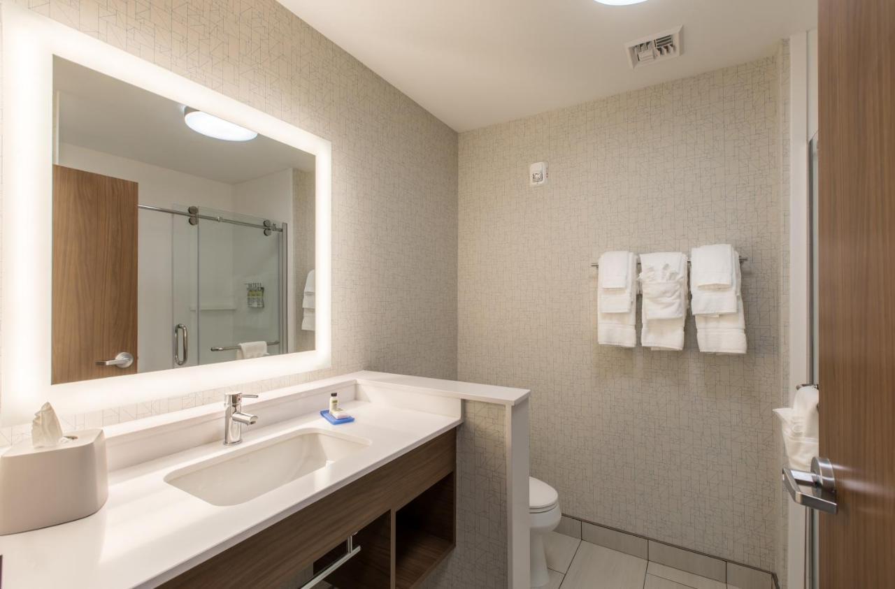 Holiday Inn Express & Suites Greenville S - Piedmont By Ihg Exterior photo