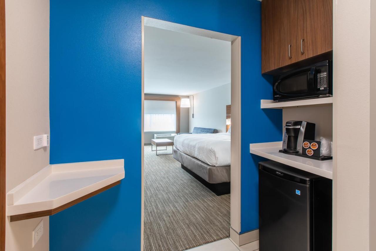 Holiday Inn Express & Suites Greenville S - Piedmont By Ihg Exterior photo