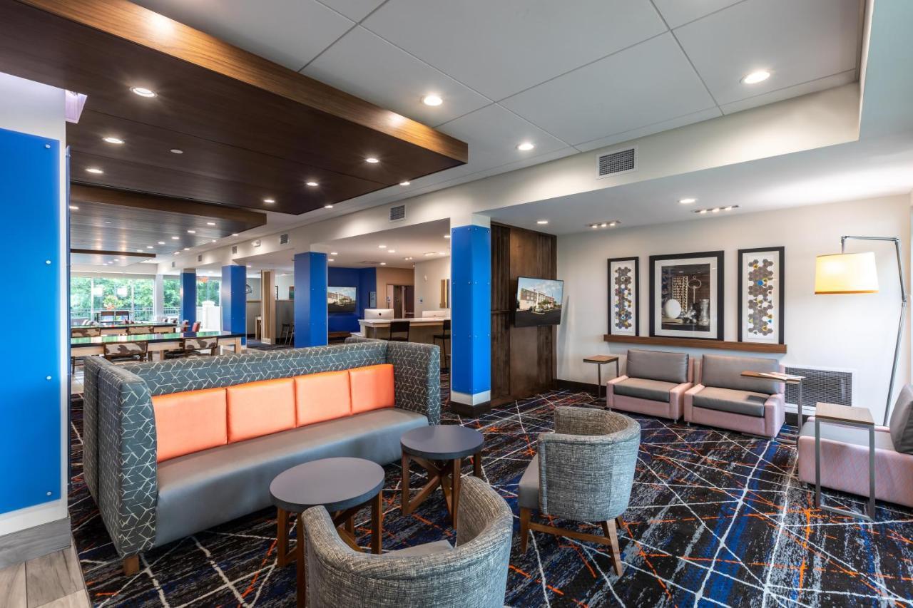 Holiday Inn Express & Suites Greenville S - Piedmont By Ihg Exterior photo